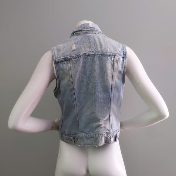 Vintage Y2K Levi's Distressed Light Denim Vest M - Picture 5 of 7